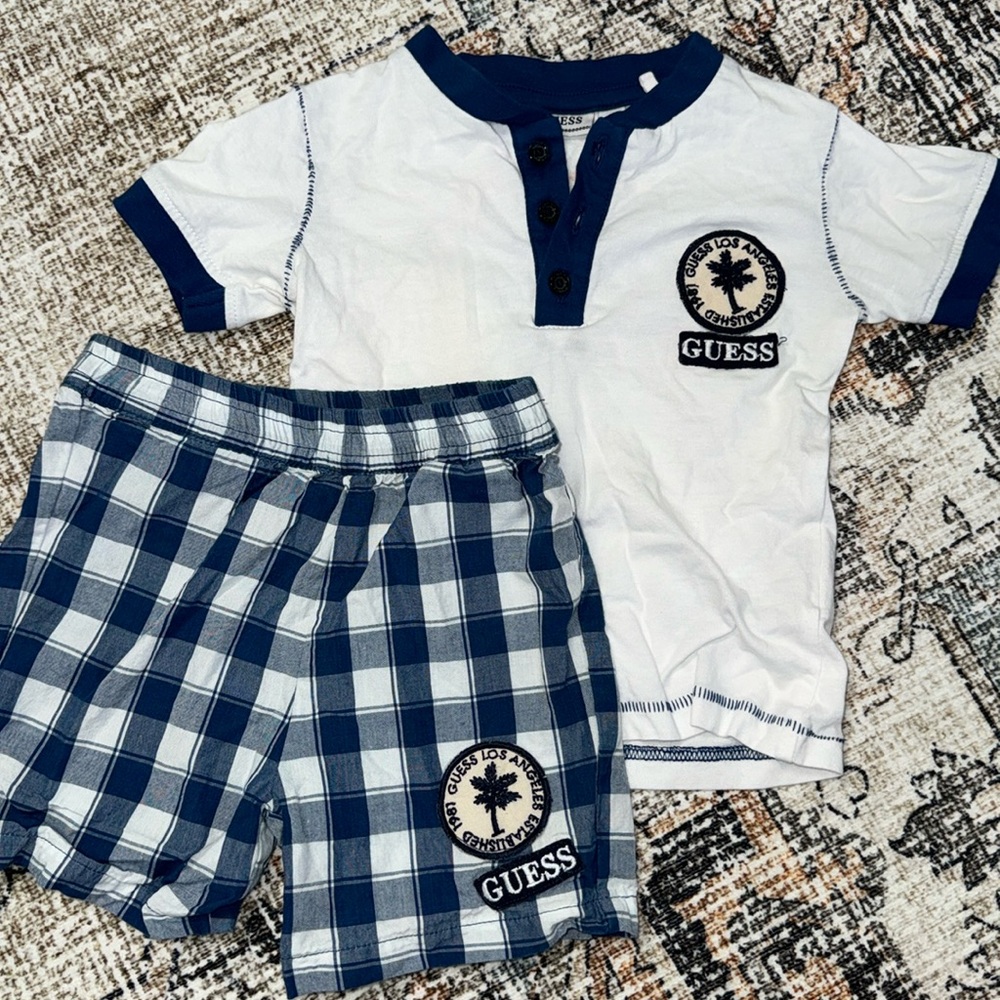 Toddler boy GUESS outfit set size 18 months